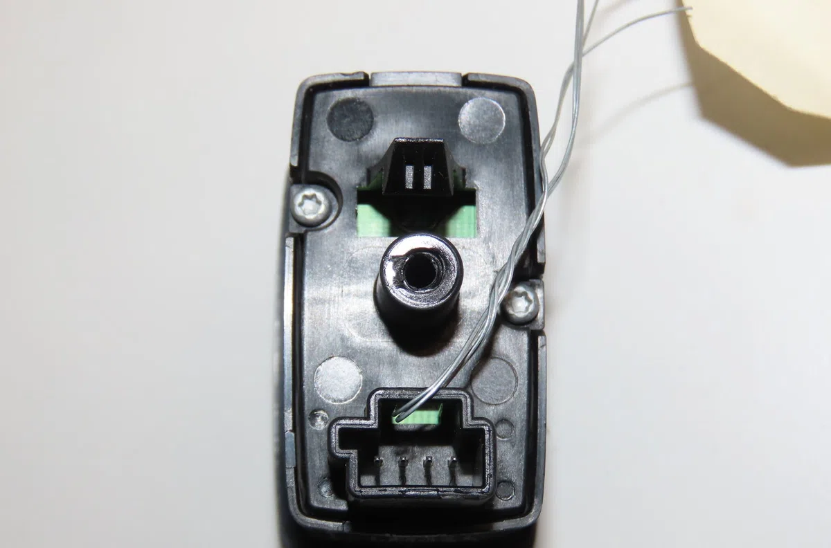 Commande lève-glace porte avant droite Mercedes-benz CLASSE A (W169) A 180 cdi (169.007, 169.307) (2004-2012) 5 portes o
