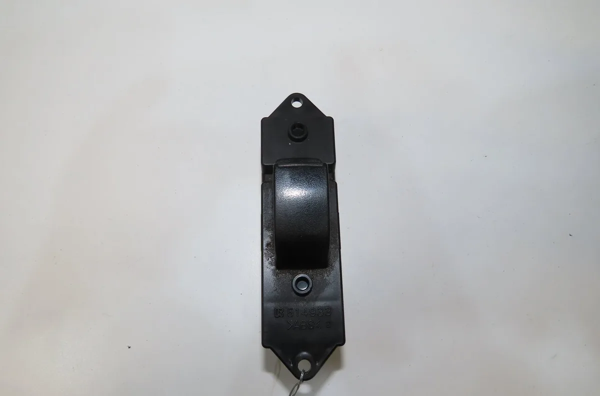 Commande lève-glace porte avant droite Mitsubishi GRANDIS (NA_W) 2.0 di-d (na8w) (2005-2010) occasion