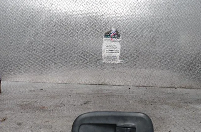 Commande lève-glace porte avant droite NISSAN NV400 NV400 occasion