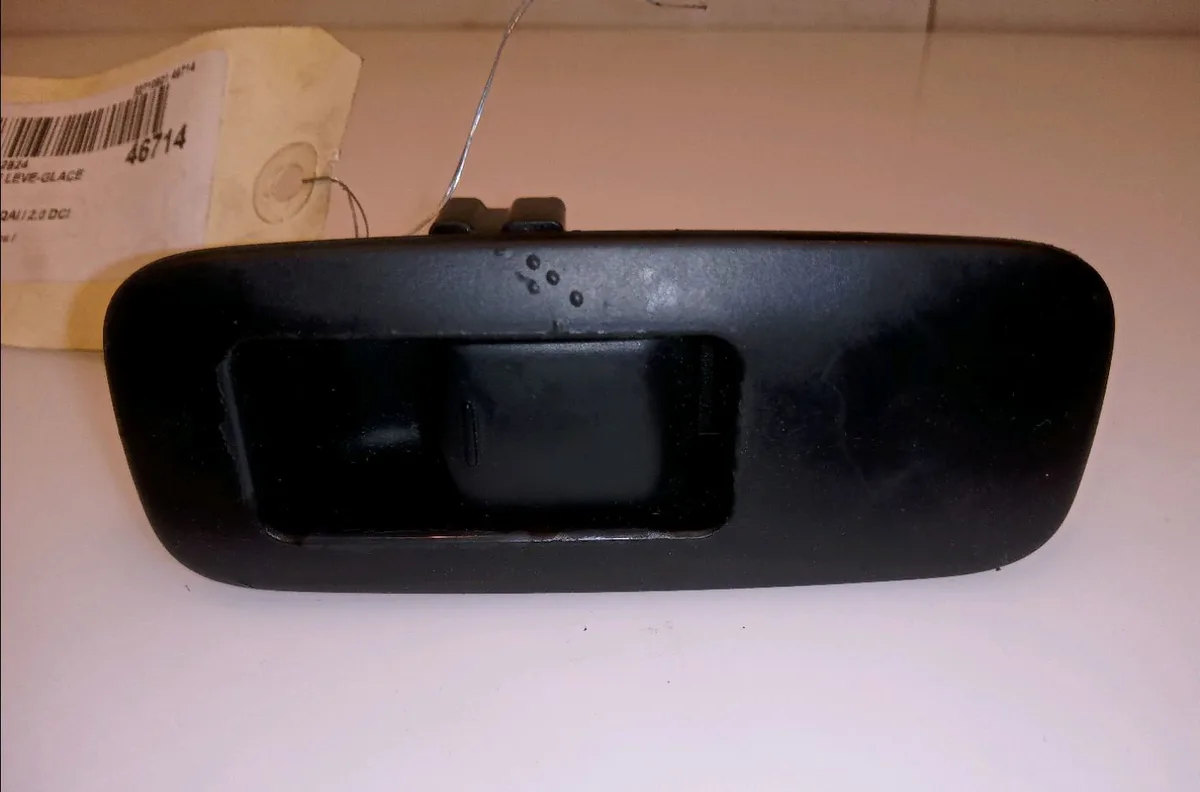 Commande lève-glace porte avant droite Nissan QASHQAI - QASHQAI 2 I (J10, NJ10, JJ10E) 2.0 dci (2007-2013) occasion