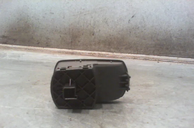 Commande lève-glace porte avant droite Opel CORSA D (S07) 1.2 (l08, l68) (2006-2014) 5 portes occasion