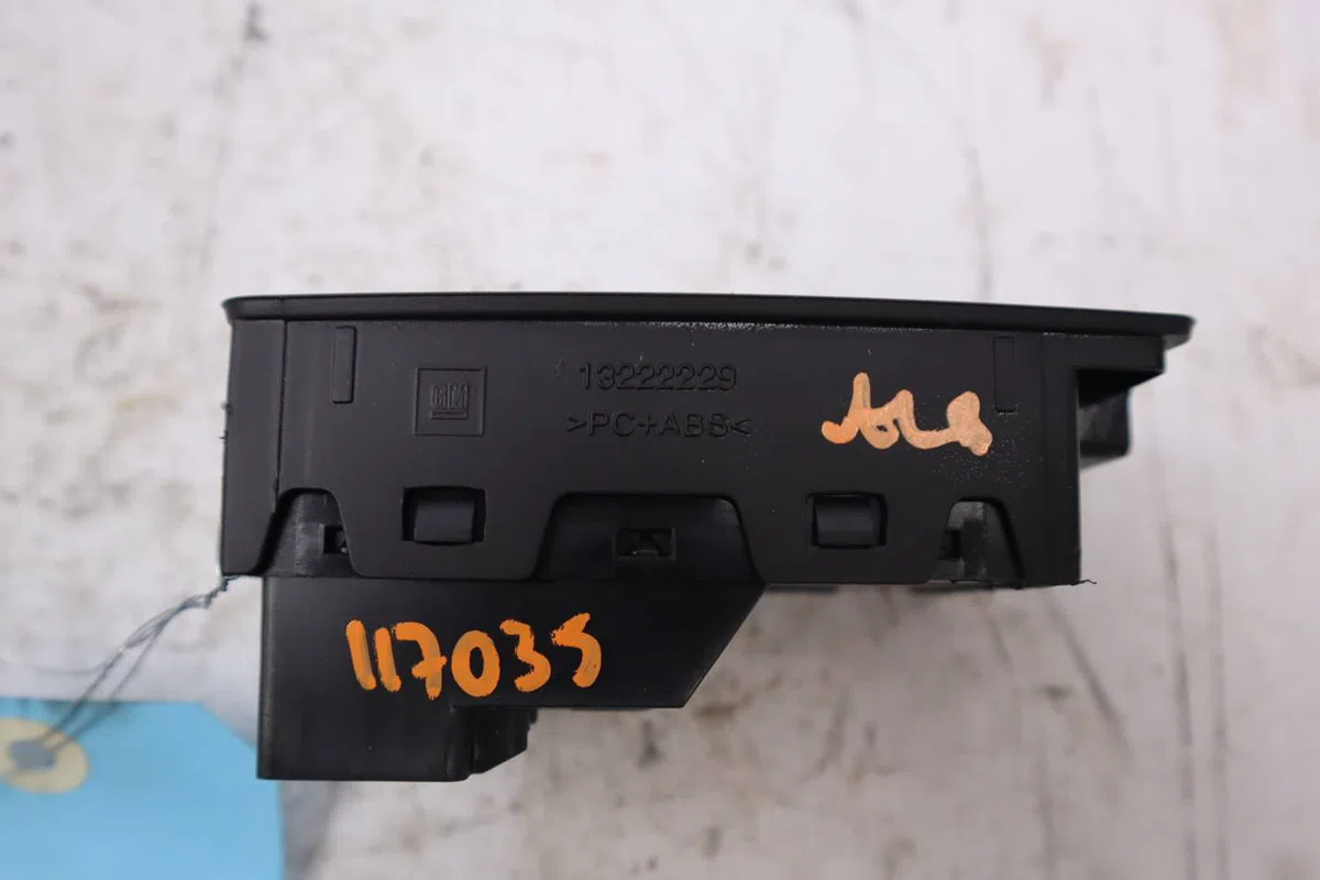 Commande lève-glace porte avant droite Opel INSIGNIA A (G09) 2.0 cdti (68) (2008-2017) occasion