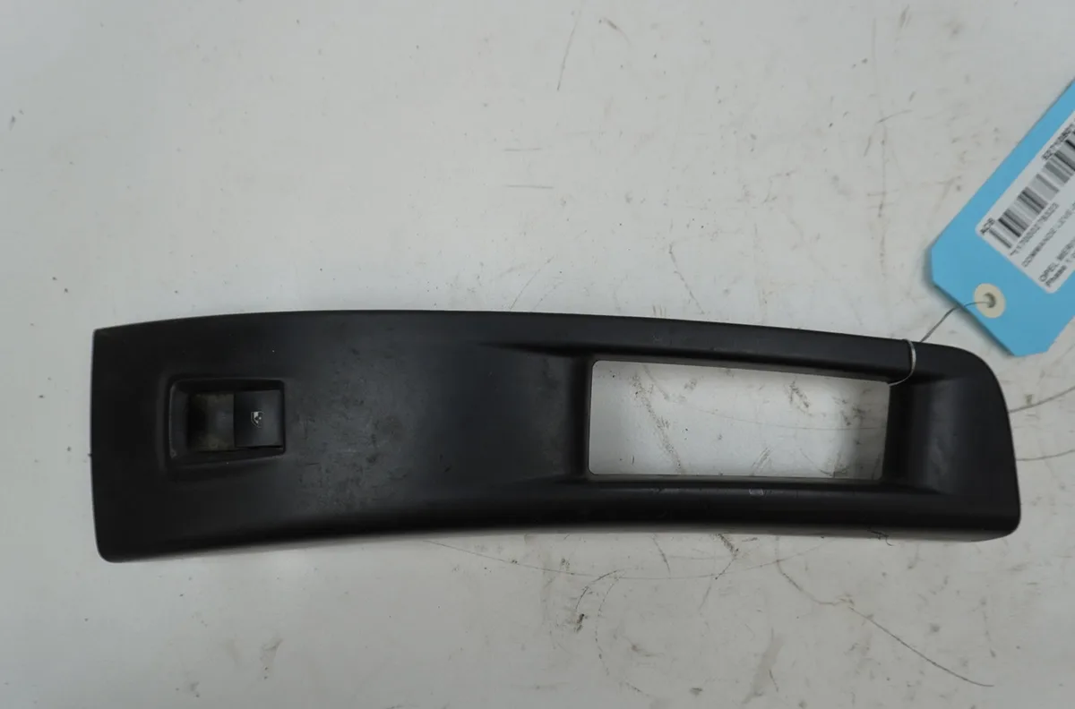 Commande lève-glace porte avant droite Opel MERIVA B Monospace (S10) 1.7 cdti (75) (2010-2017) occasion