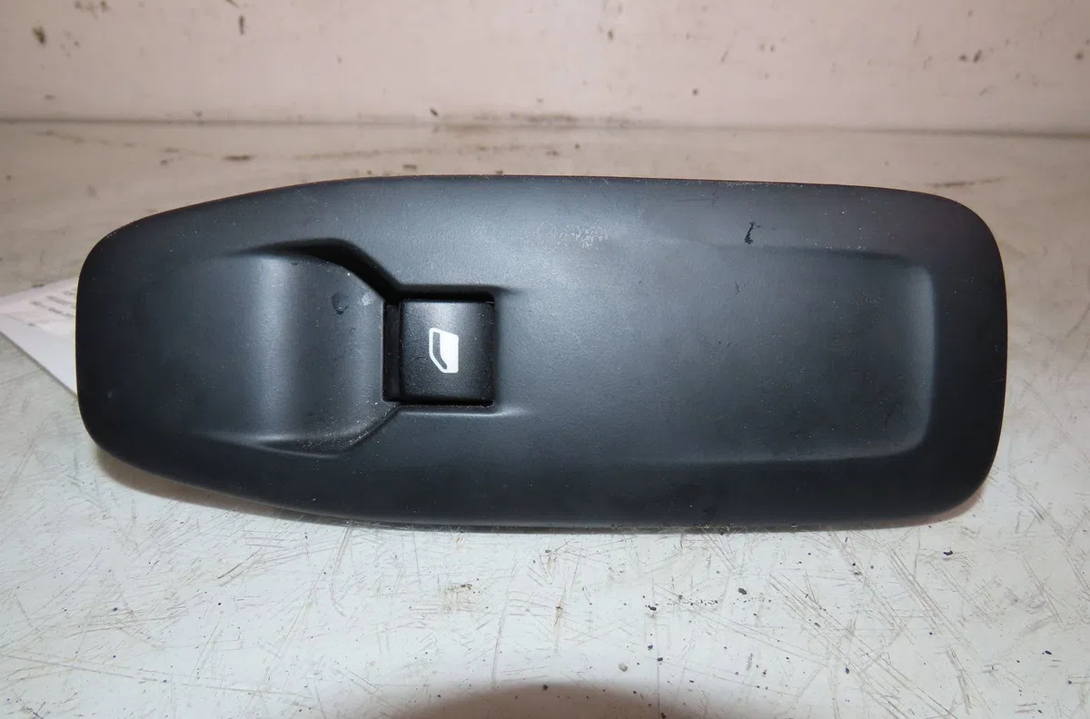 Commande lève-glace porte avant droite PEUGEOT 208 2015 occasion