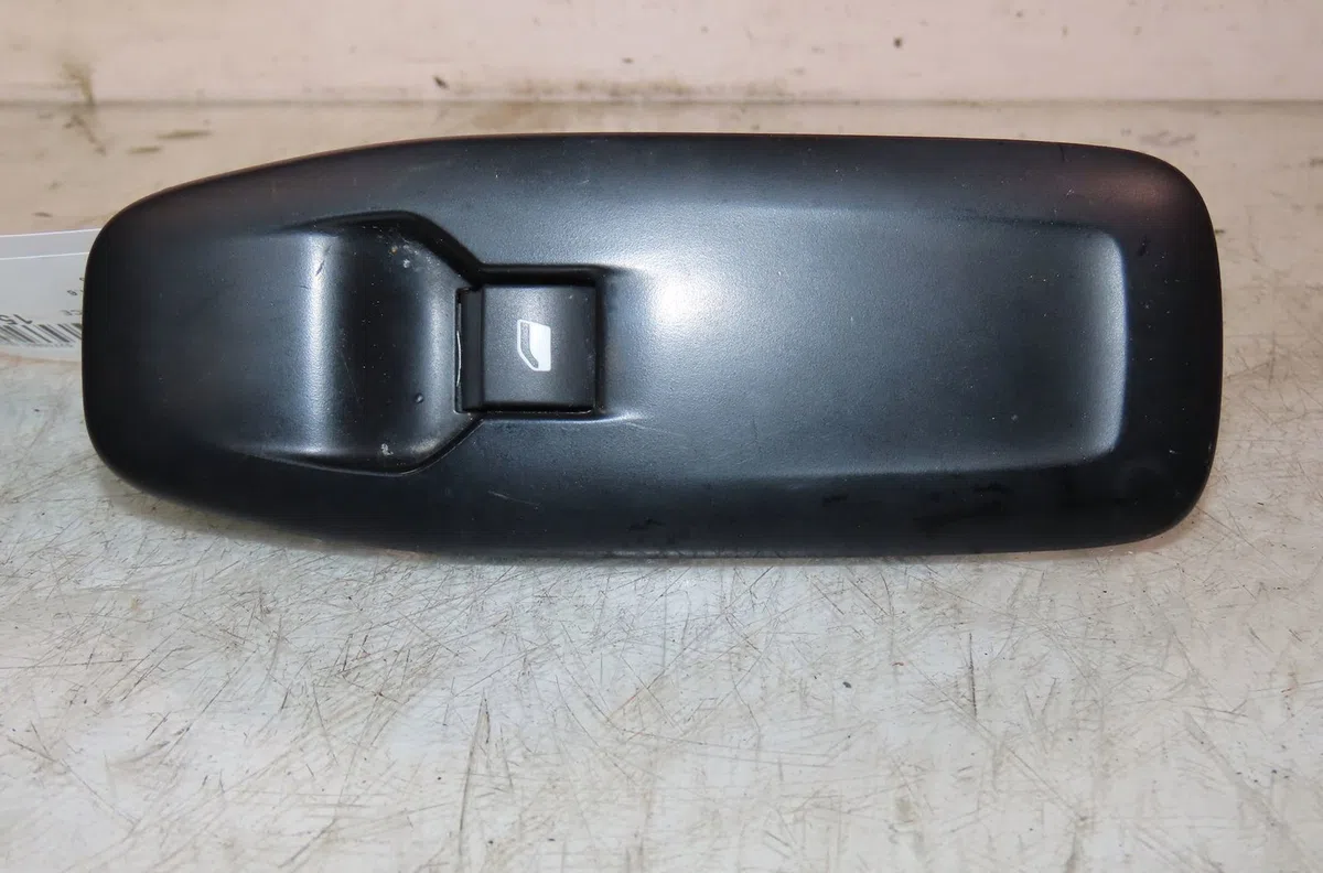Commande lève-glace porte avant droite PEUGEOT 208 2016 occasion