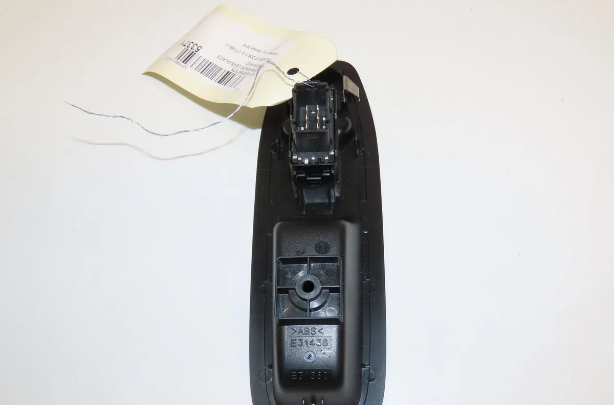 Commande lève-glace porte avant droite Peugeot 208 I (CA_, CC_) 1.0 (2012) occasion
