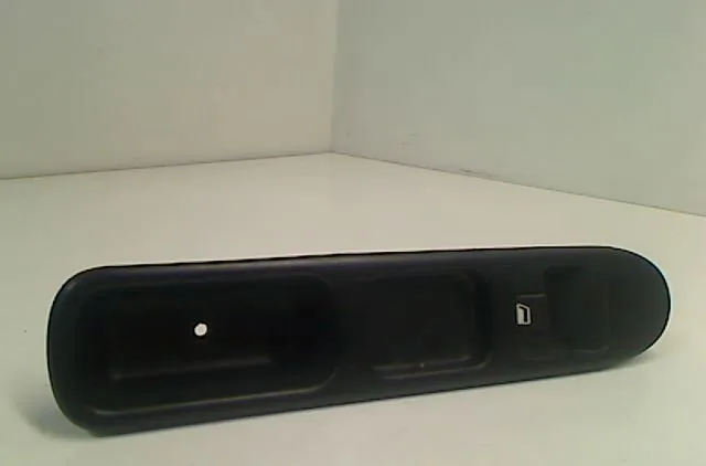 Commande lève-glace porte avant droite PEUGEOT 307  1.6 HDI 90ch occasion