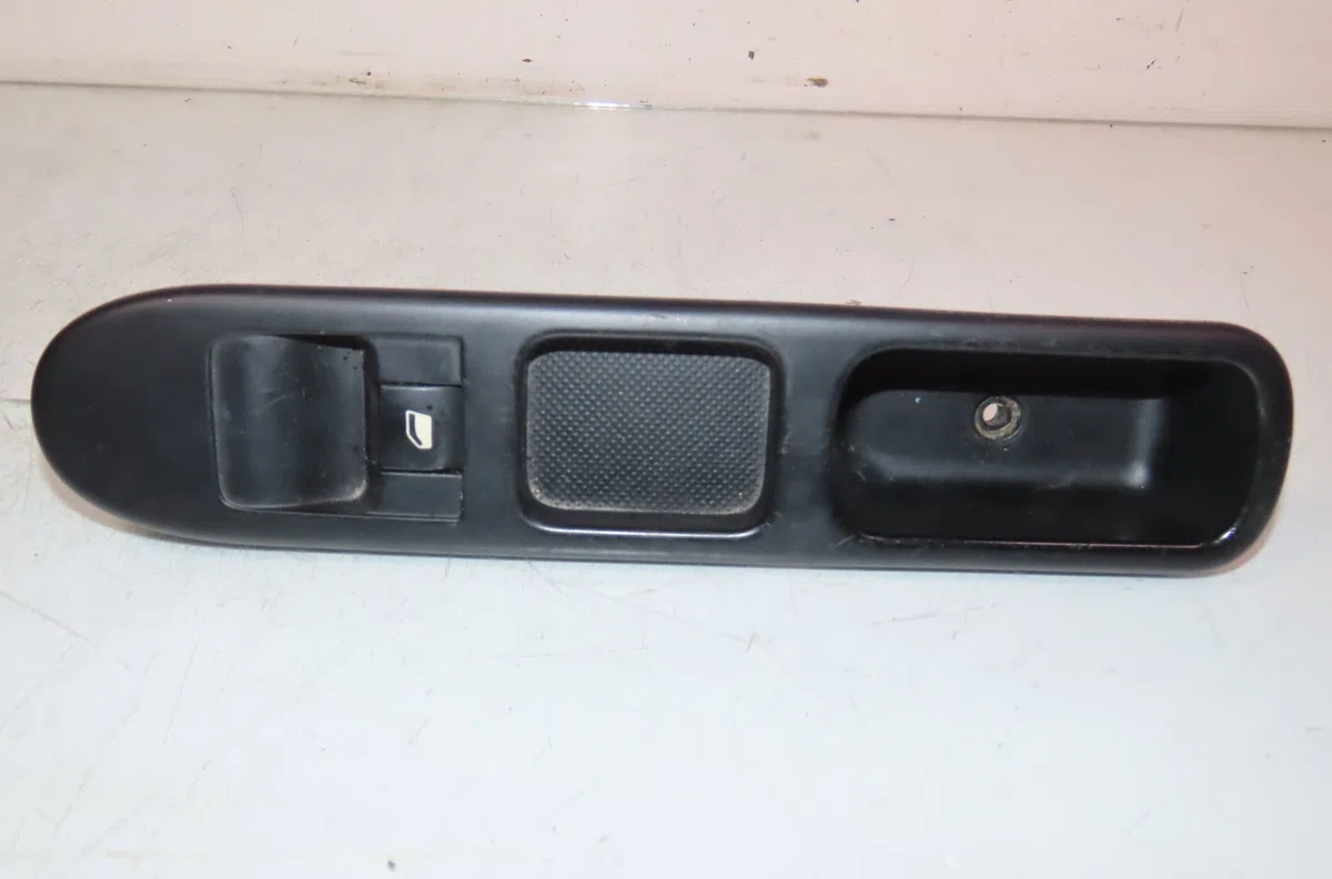 Commande lève-glace porte avant droite Peugeot 307 (3A-C) 2.0 hdi 135 (2003-2007) occasion