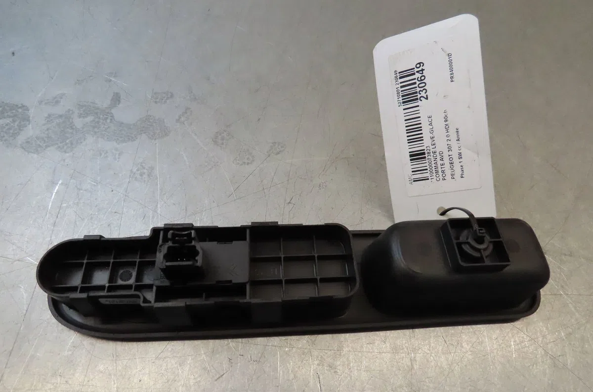 Commande lève-glace porte avant droite Peugeot 307 Break (3E) 2.0 hdi 90 (2002-2008) occasion