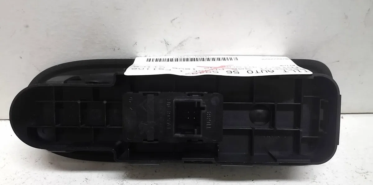 Commande lève-glace porte avant droite Peugeot 308 I (4A_, 4C_) 1.6 16v (2007-2014) occasion — photo 3