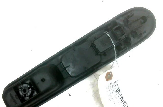 Commande lève-glace porte avant droite Peugeot 5008 (0U_, 0E_) 2.0 hdi 150 - bluehdi 150 (2009-2017) 5 portes occasion