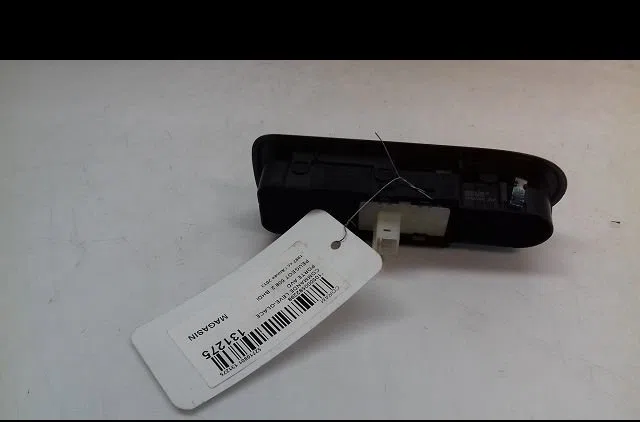 Commande lève-glace porte avant droite Peugeot 508 SW I (8E_) 2.0 hdi (2010-2018) occasion