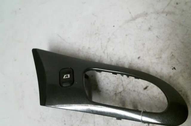 Commande lève-glace porte avant droite Peugeot 607 (9D, 9U) 2.2 hdi (2000-2006) occasion