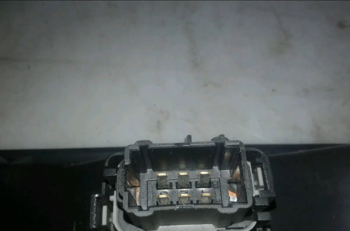 Commande lève-glace porte avant droite RENAULT ESPACE IV  3.0 DCI occasion