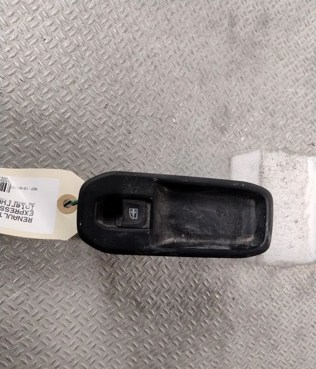 Commande lève-glace porte avant droite Renault EXPRESS Camionnette-Monospace 1.3 tce 100 (f6ma) (2021) occasion