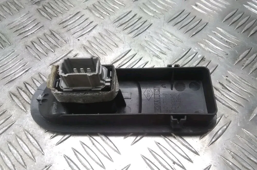 Commande lève-glace porte avant droite Renault GRAND SCÉNIC II (JM0-1_) 1.9 dci (jm0g, jm12, jm1g, jm2c) (2004-2006) occ