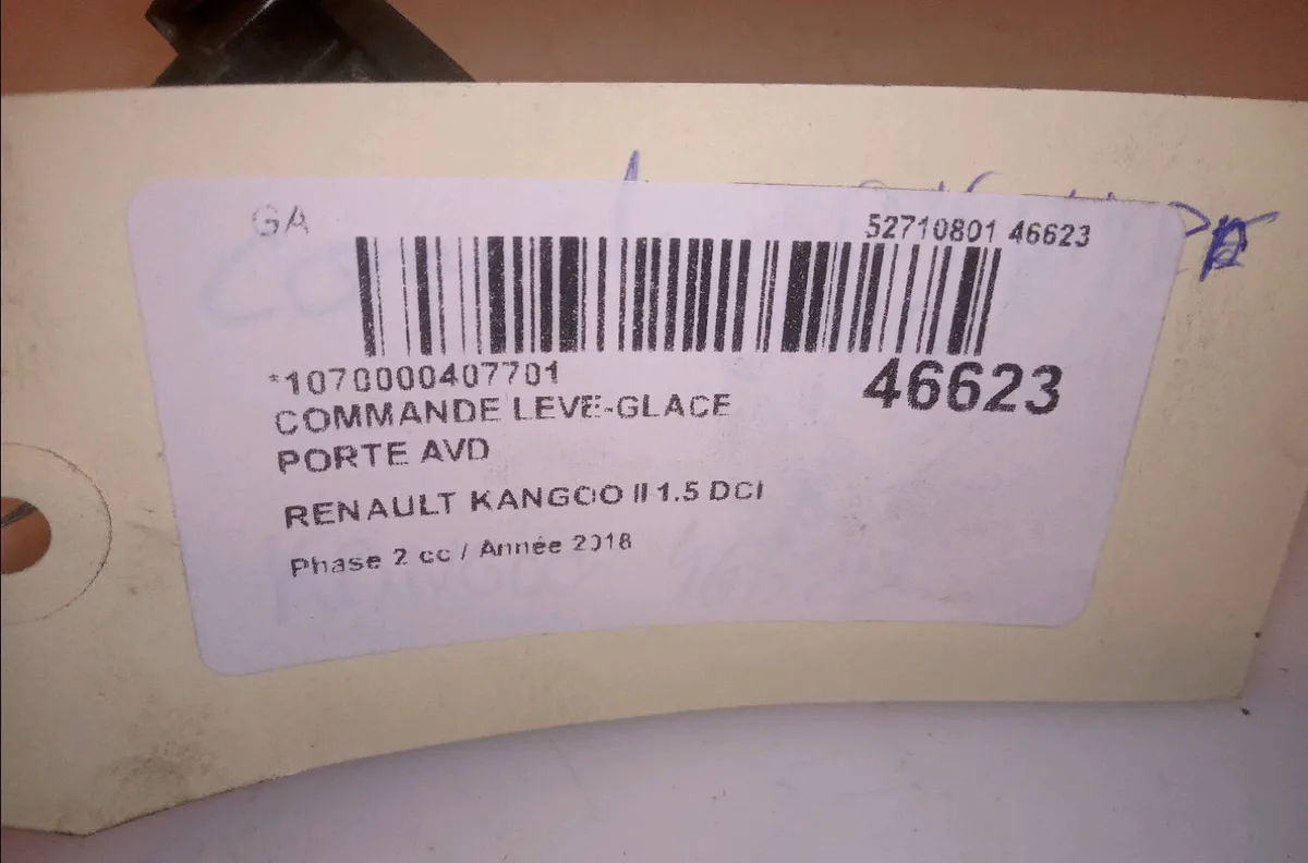 Commande lève-glace porte avant droite Renault KANGOO Express (FW0-1_) 1.5 dci 90 (fw0g, fw05, fw08, fw11) (2009) 4 port