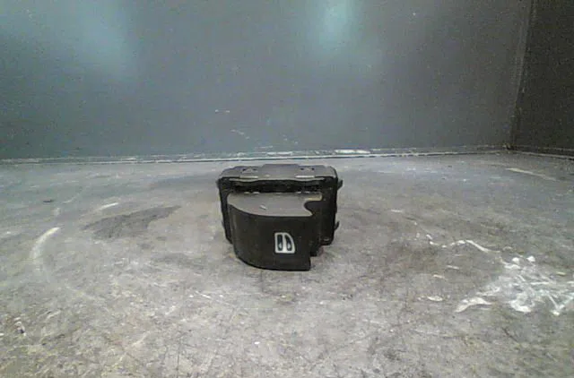 Commande lève-glace porte avant droite Renault LAGUNA Coupé (DT0-1) 2.0 dci (dt01, dt08, dt09, dt0k, dt12, dt1c, dt1d, d