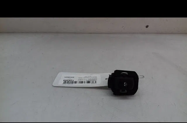 Commande lève-glace porte avant droite Renault LAGUNA II Grandtour (KG0-1_) 1.9 dci (kg0g) (2001-2007) occasion