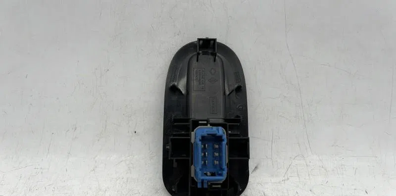 Commande lève-glace porte avant droite RENAULT MASTER 3 PHASE 2 occasion