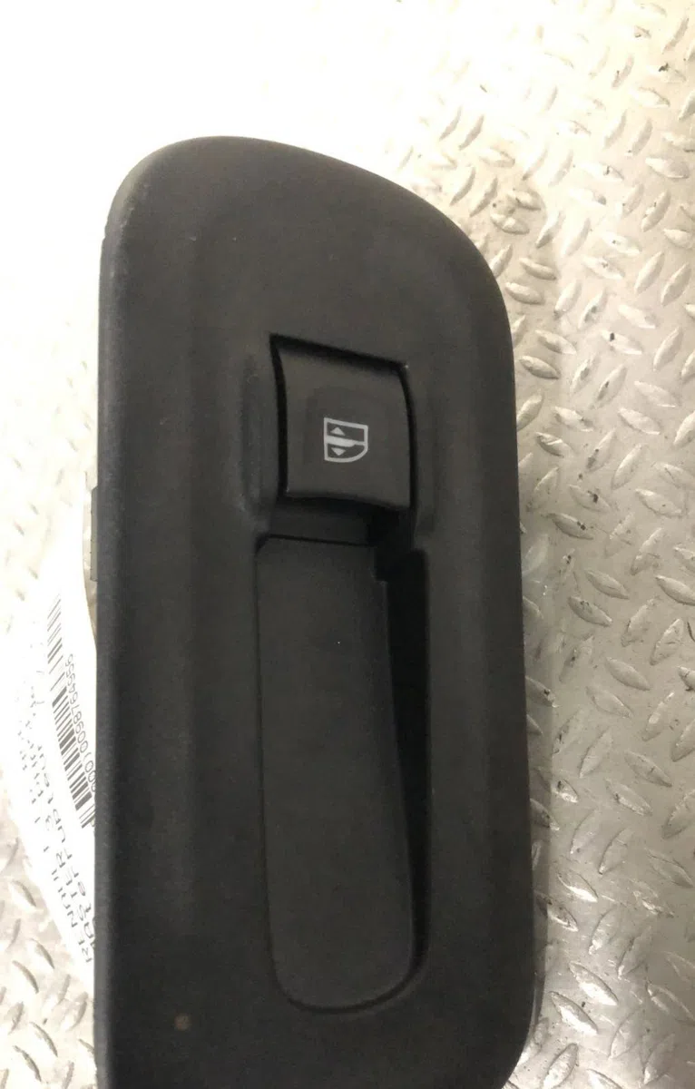 Commande lève-glace porte avant droite Renault MASTER III Camion plate-forme-Châssis (EV, HV, UV) 2.3 dci 110 fwd (ev0r,
