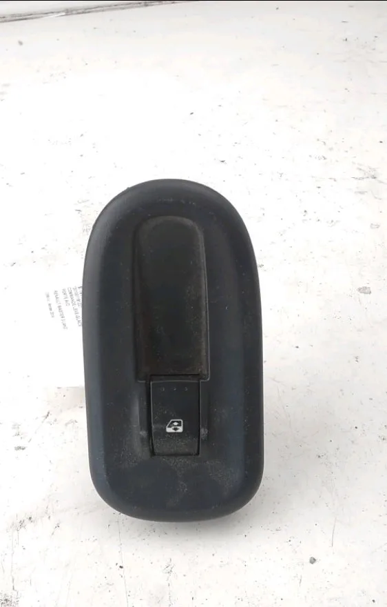Commande lève-glace porte avant droite Renault MASTER III Camionnette (FV) 2.3 dci 125 rwd (fv0c, fv0d, fv0h, fv0j, fv0a