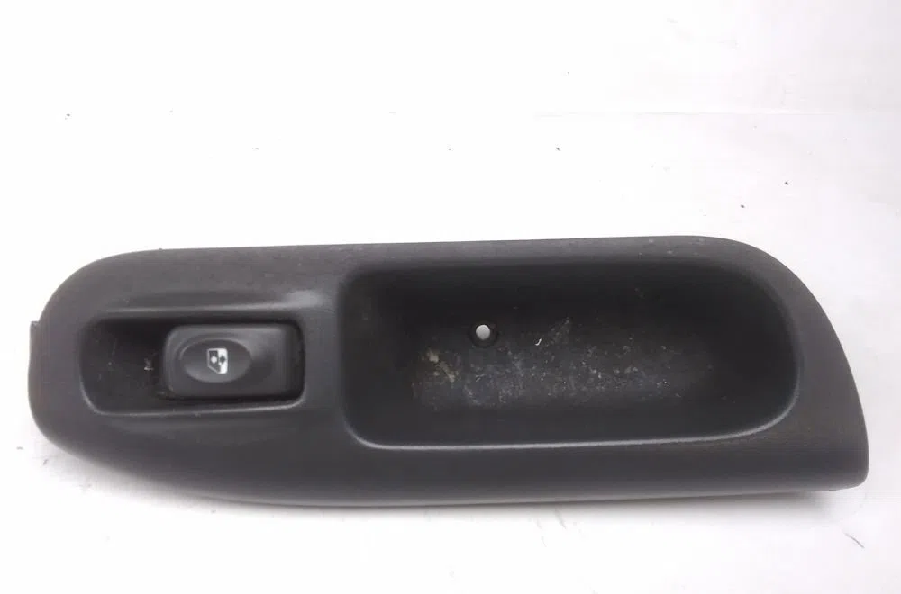 Commande lève-glace porte avant droite RENAULT MEGANE 2003 occasion