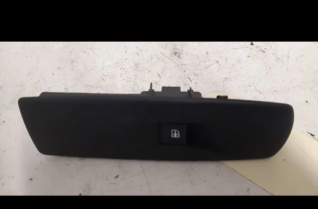 Commande lève-glace porte avant droite Renault MEGANE III Grandtour (KZ0-1) 1.5 dci (kz1m, kz1w, kz0r) (2009) occasion