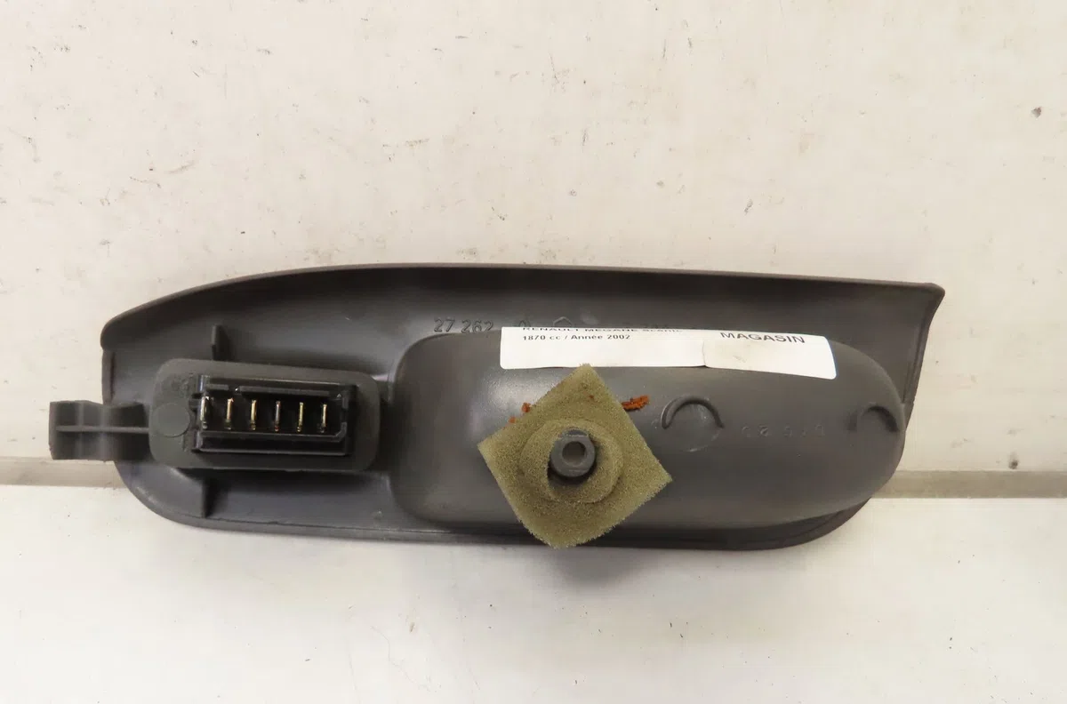 Commande lève-glace porte avant droite Renault SCÉNIC I Monospace (JA0-1_, FA0_) 1.9 dci rx4 (2000-2003) occasion