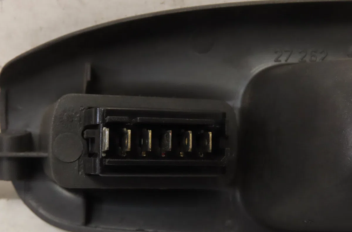 Commande lève-glace porte avant droite Renault SCÉNIC I Monospace (JA0-1_, FA0_) 1.9 dci rx4 (2000-2003) occasion