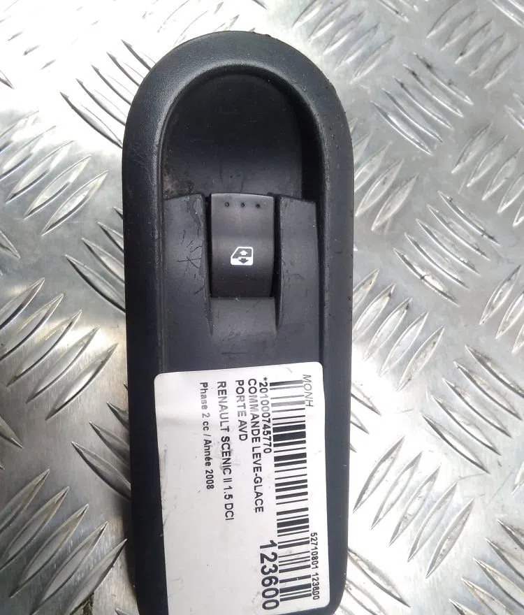 Commande lève-glace porte avant droite RENAULT SCENIC II 2008 occasion
