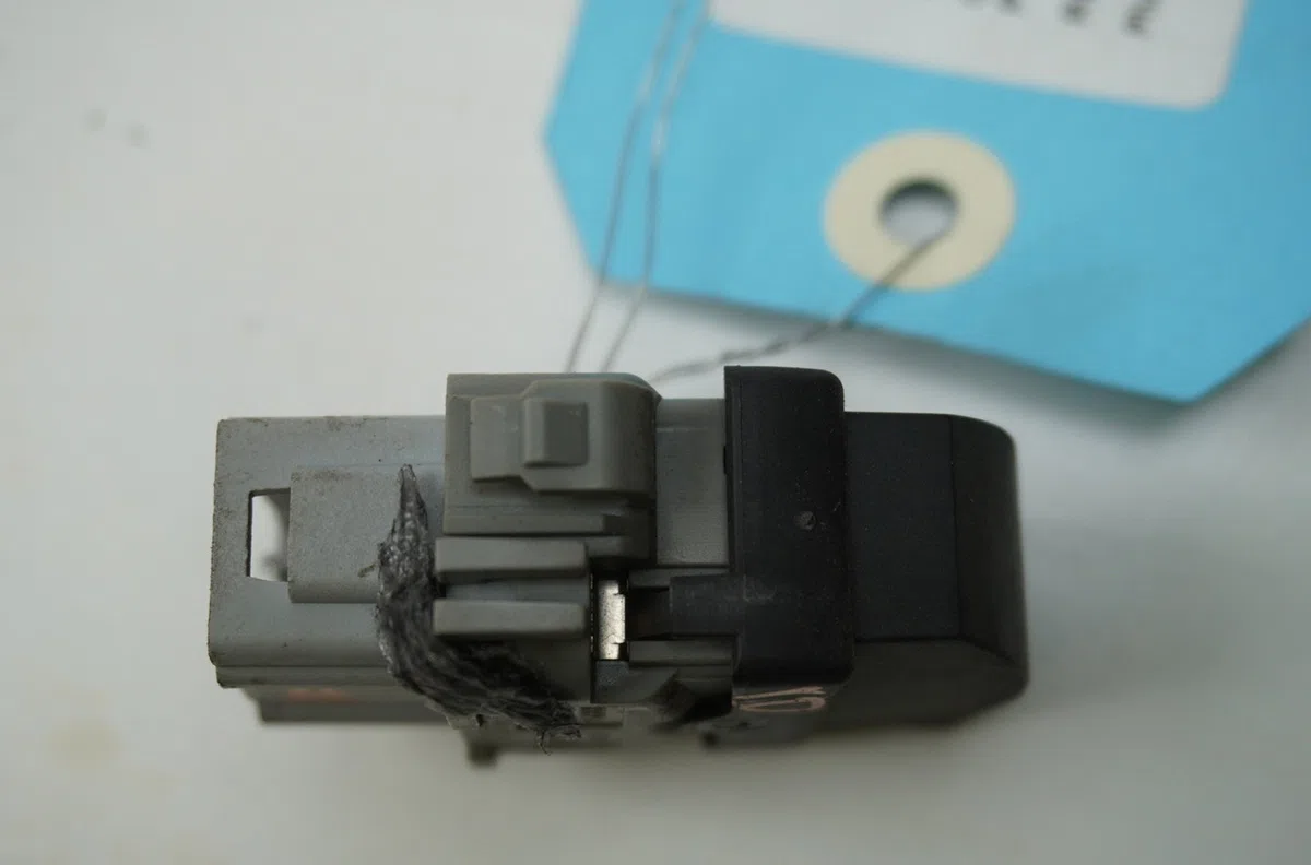 Commande lève-glace porte avant droite Renault SCÉNIC II (JM0-1_) 1.6 (jm0c, jm0j, jm1b) (2003-2006) 5 portes occasion