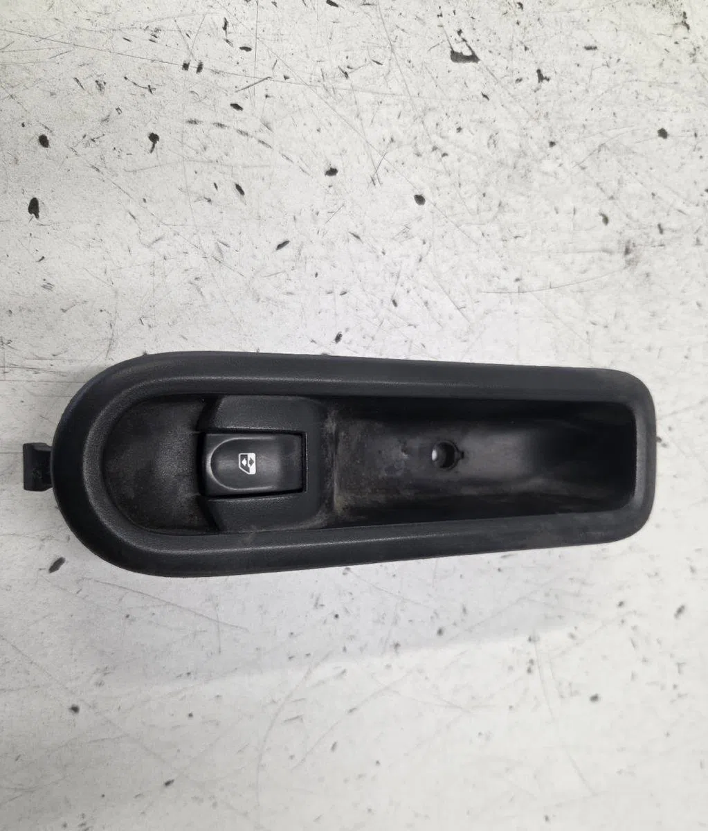 Commande lève-glace porte avant droite RENAULT TWINGO 2 PHASE 2 occasion — photo 2
