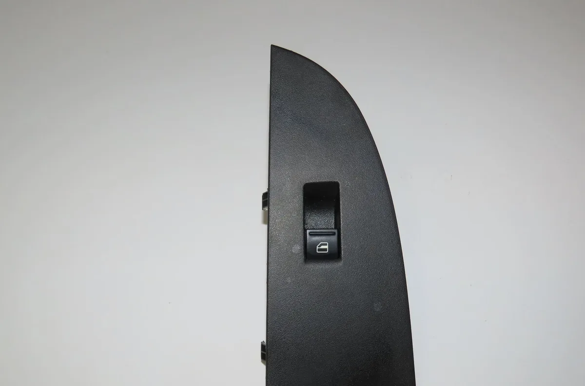 Commande lève-glace porte avant droite Seat LEON (1P1) 1.9 tdi (2005-2010) 5 portes occasion