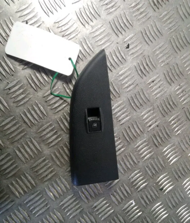 Commande lève-glace porte avant droite Skoda FABIA I (6Y2) 1.9 tdi (2000-2008) 5 portes occasion