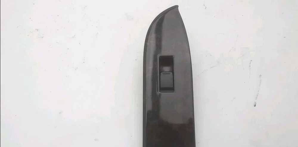 Commande lève-glace porte avant droite Suzuki GRAND VITARA II (JT, TE, TD) 1.9 ddis traction intégrale (jt419, td44, jb4