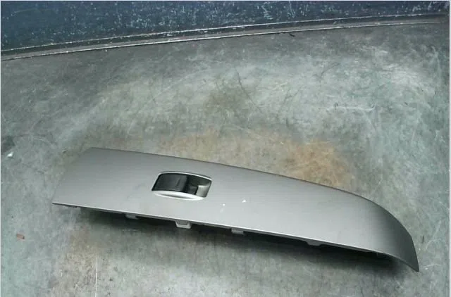 Commande lève-glace porte avant droite Toyota PRIUS Liftback (_W2_) 1.5 hybrid (nhw20_) (2003-2009) occasion