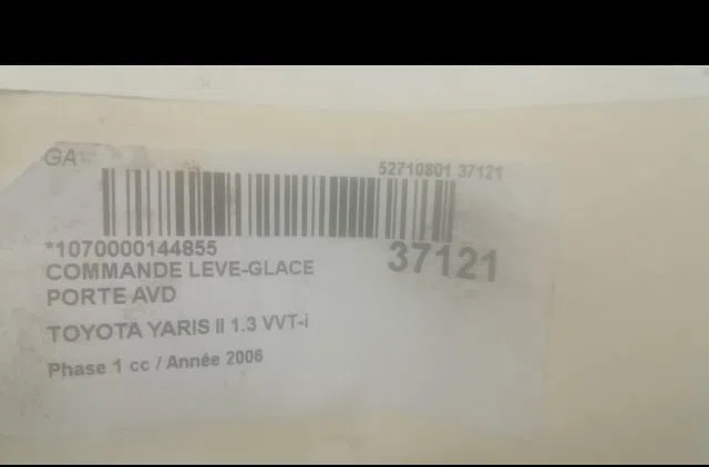 Commande lève-glace porte avant droite Toyota YARIS (_P9_) 1.3 vvt-i (scp90_) (2005-2010) occasion