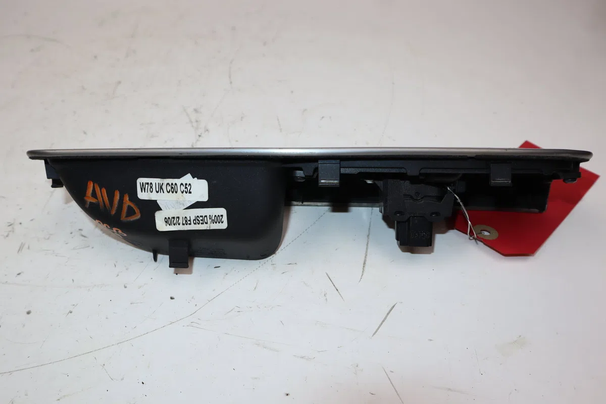 Commande lève-glace porte avant droite Volvo V50 (545) 2.0 d (2004-2010) occasion