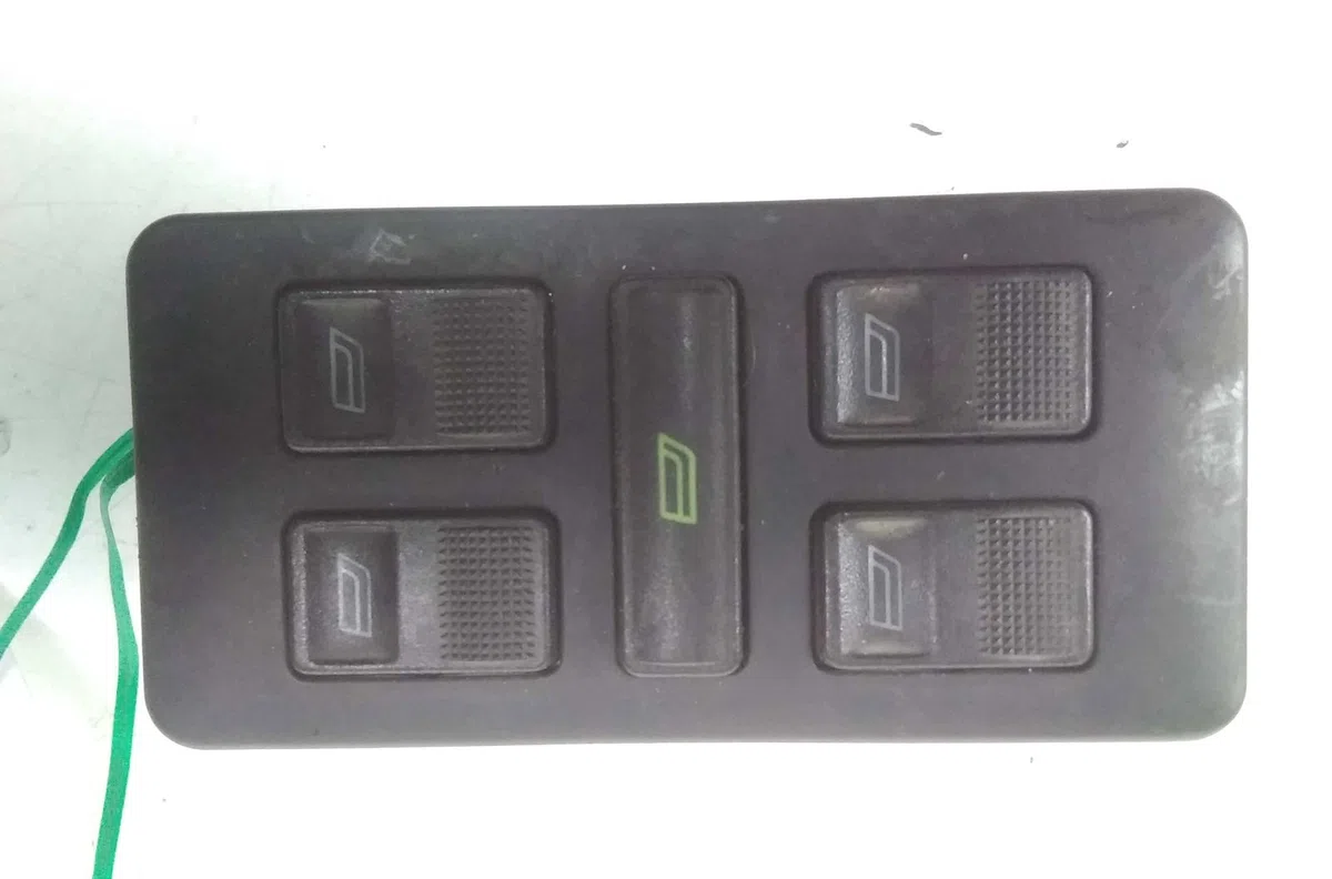 Commande lève-glace porte avant gauche AUDI A6 1997 occasion