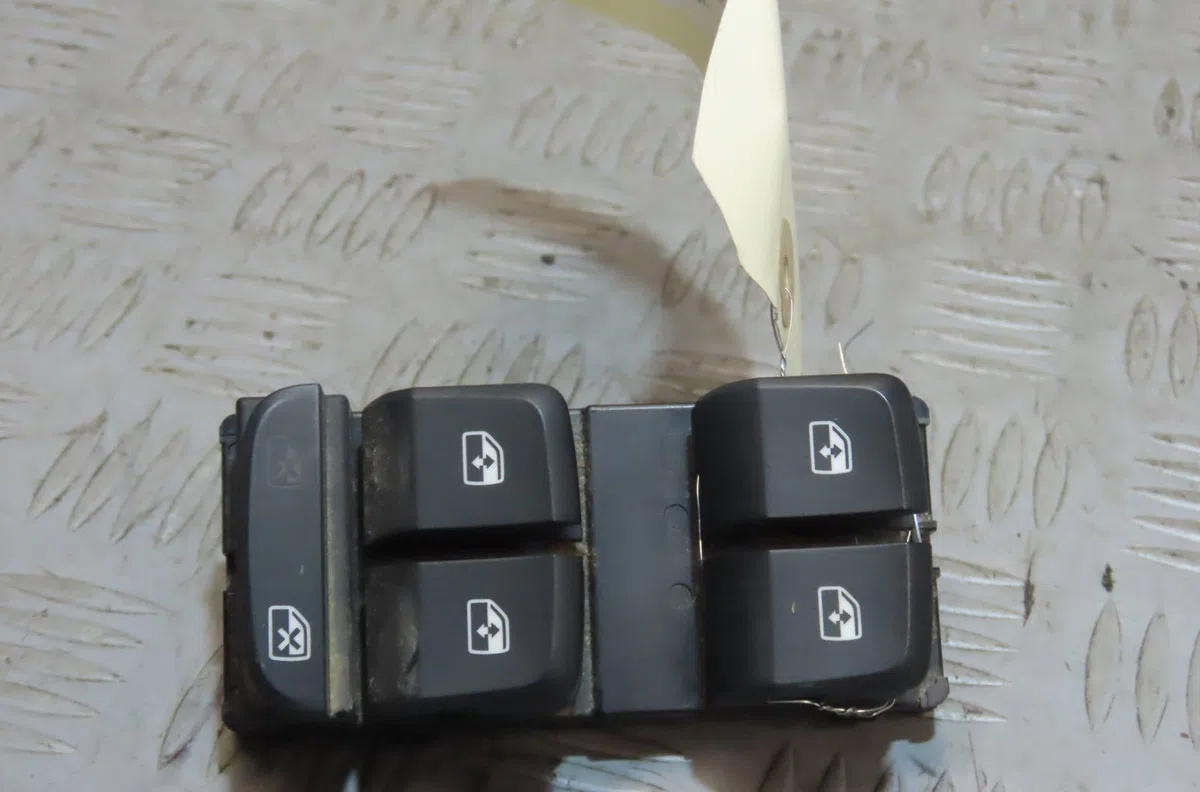 Commande lève-glace porte avant gauche Audi Q2 (GAB, GAG) 2.0 tdi quattro (2016) occasion