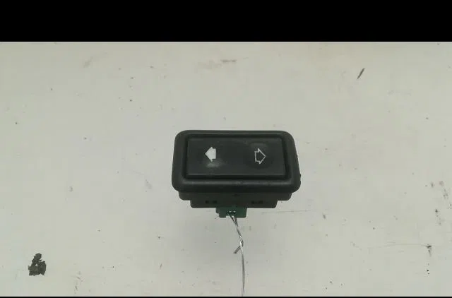 Commande lève-glace porte avant gauche Bmw 3 (E36) 325 tds (1993-1998) occasion