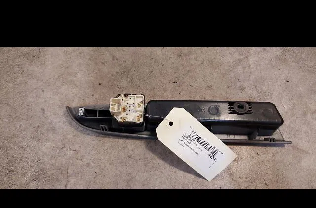 Commande lève-glace porte avant gauche Chevrolet MATIZ (M200, M250) 0.8 (2005-2013) occasion