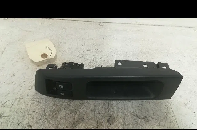 Commande lève-glace porte avant gauche Chevrolet SPARK (M300) 1.0 (2010) 5 portes occasion