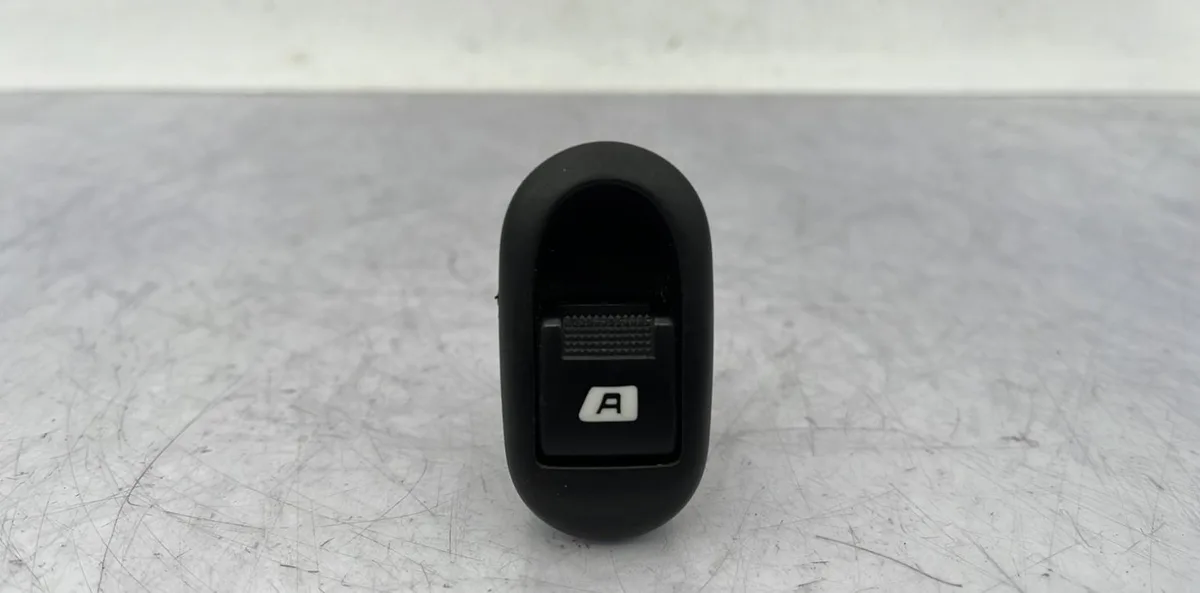 Commande lève-glace porte avant gauche CITROEN C3 1 PHASE 2 occasion