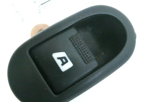 Commande lève-glace porte avant gauche Citroën C3 I (FC_, FN_) 1.1 i (2002) 5 portes occasion