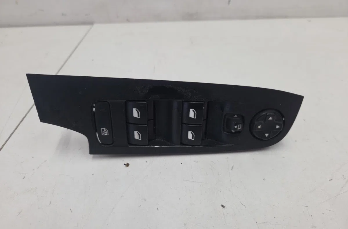 Commande lève-glace porte avant gauche CITROEN C4 GRAND PICASSO 2 PHASE 1 occasion — photo 3