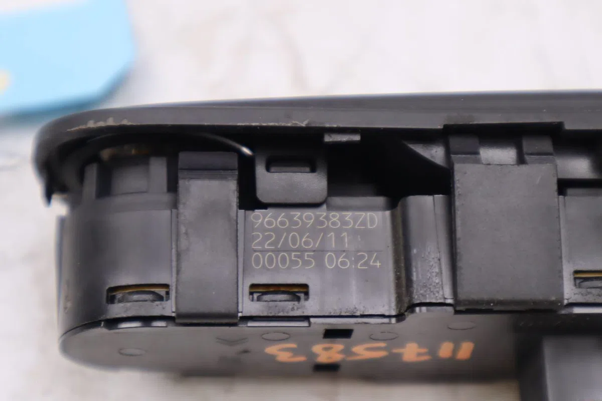 Commande lève-glace porte avant gauche Citroën C4 GRAND PICASSO I (UA_) 1.6 hdi 110 (2010-2013) occasion