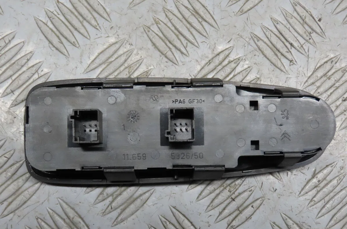 Commande lève-glace porte avant gauche Citroen C4 PICASSO I Monospace (UD_) 2.0 hdi 150 (2009-2013) 5 portes occasion