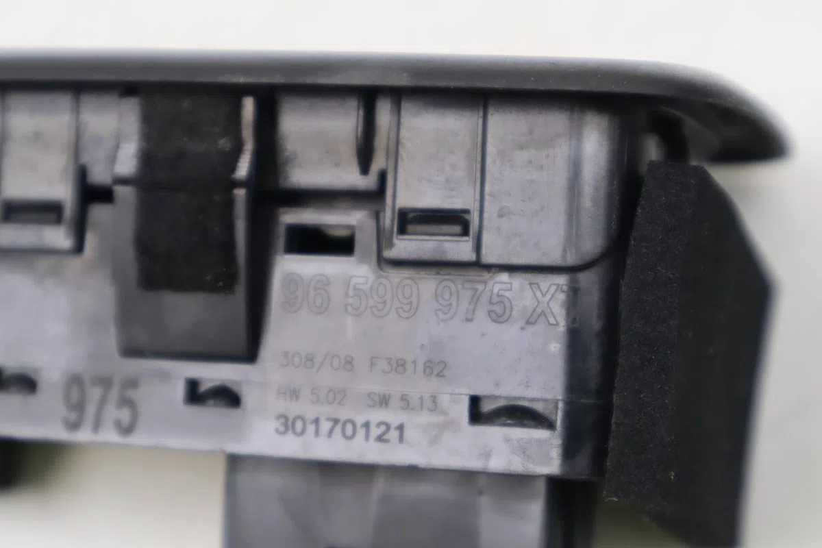 Commande lève-glace porte avant gauche Citroen C5 III Break (RW_) 2.0 hdi (2008) occasion